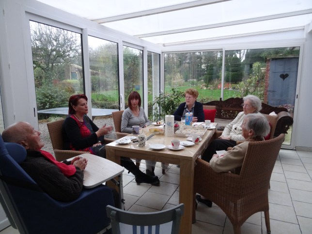 famille d'accueil , personnes âgées , bécourt