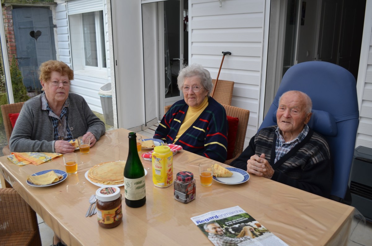 famille d'accueil , personnes âgées , bécourt