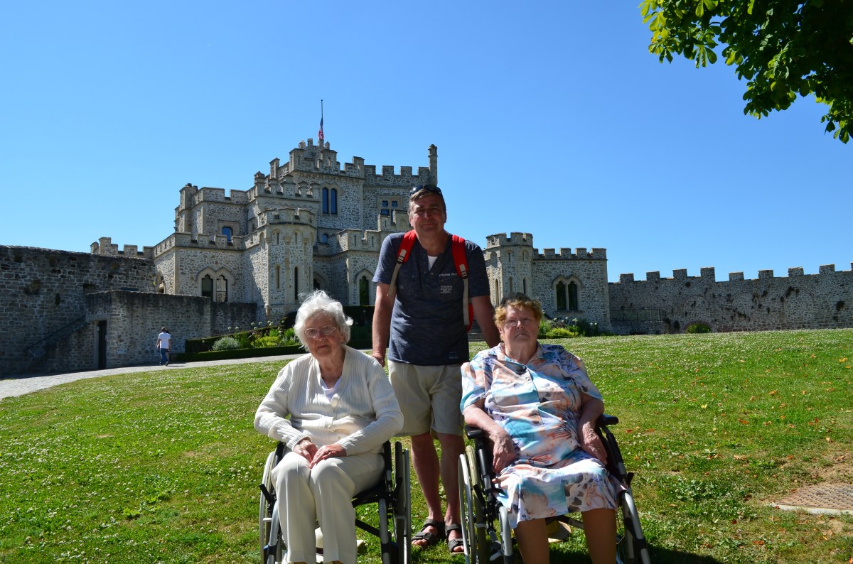 famille d'accueil , personnes âgées , bécourt , pas de calais
