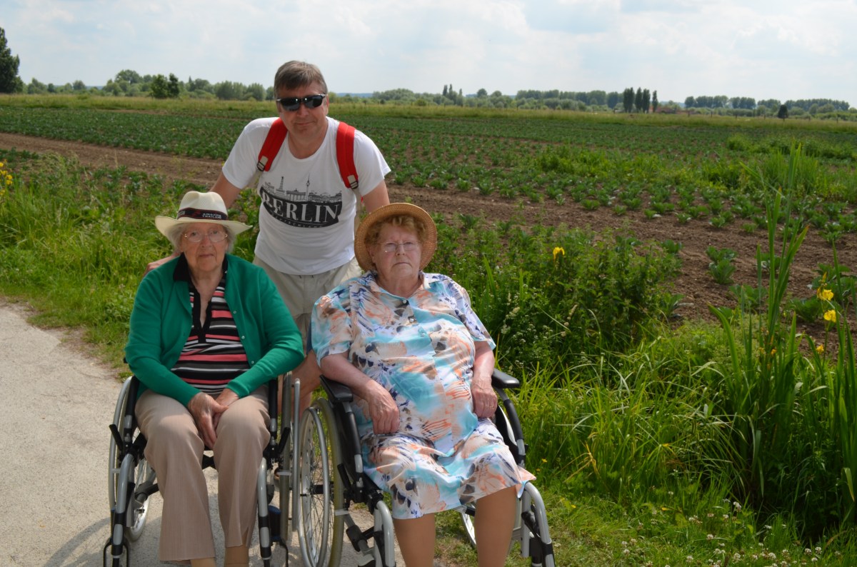 famille d'accueil , personnes âgées , bécourt , pas de calais