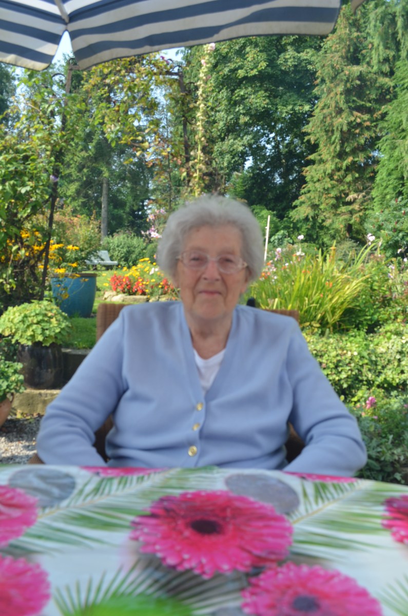 famille d'accueil , personnes âgées , bécourt , pas de calai