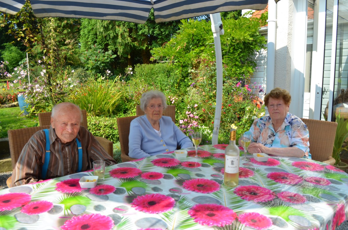 famille d'accueil , personnes âgées , bécourt , pas de calai