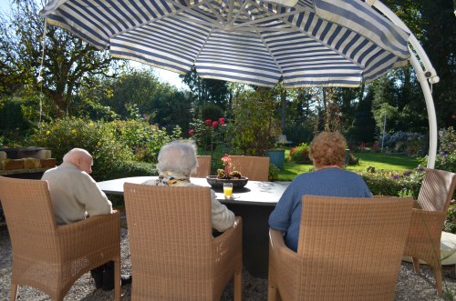 famille d'accueil , pas de calais , bécourt ,personnes âgées