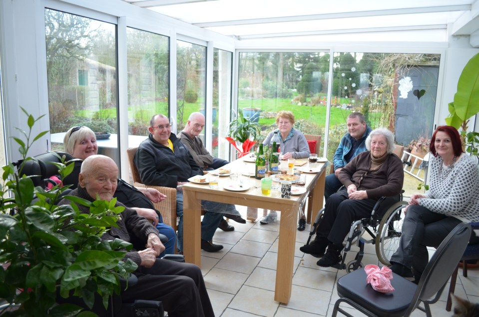 famille d'accueil , pas de calais , bécourt, personnes âgées