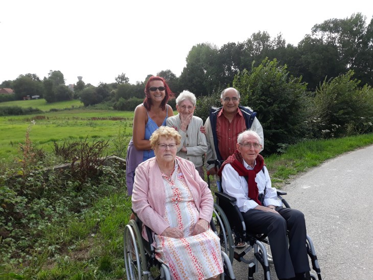 famille d'accueil , personnes âgées , bécourt , pas de calais