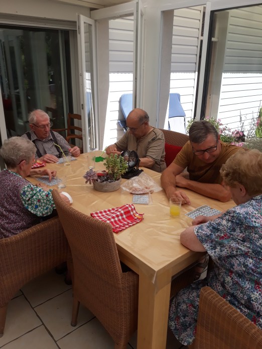 famille d'accueil , personnes âgées , bécourt , pas de calais