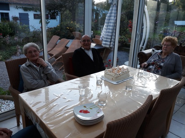 famille d'accueil , pas de calais , becourt , personnes âgées