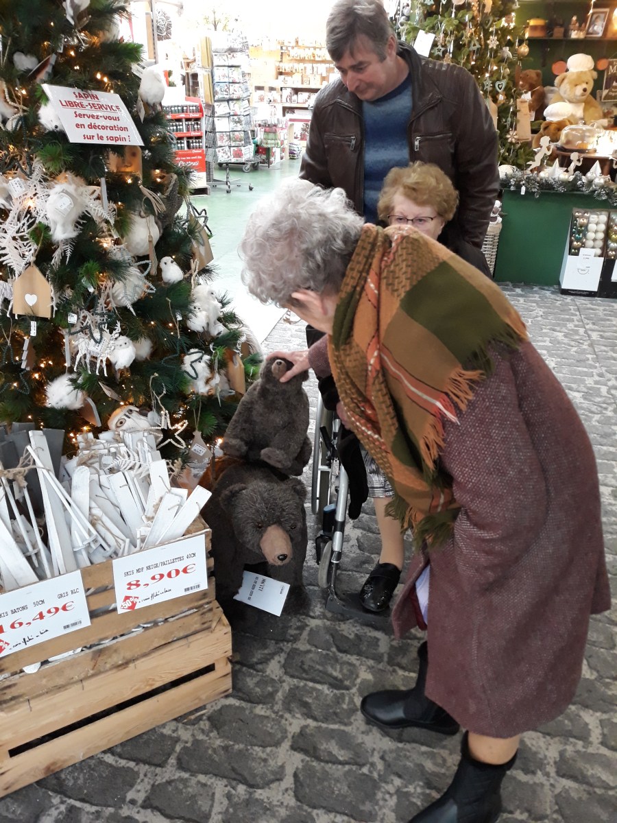 famille d'accueil , pas de calais , bécourt , personnes âgées