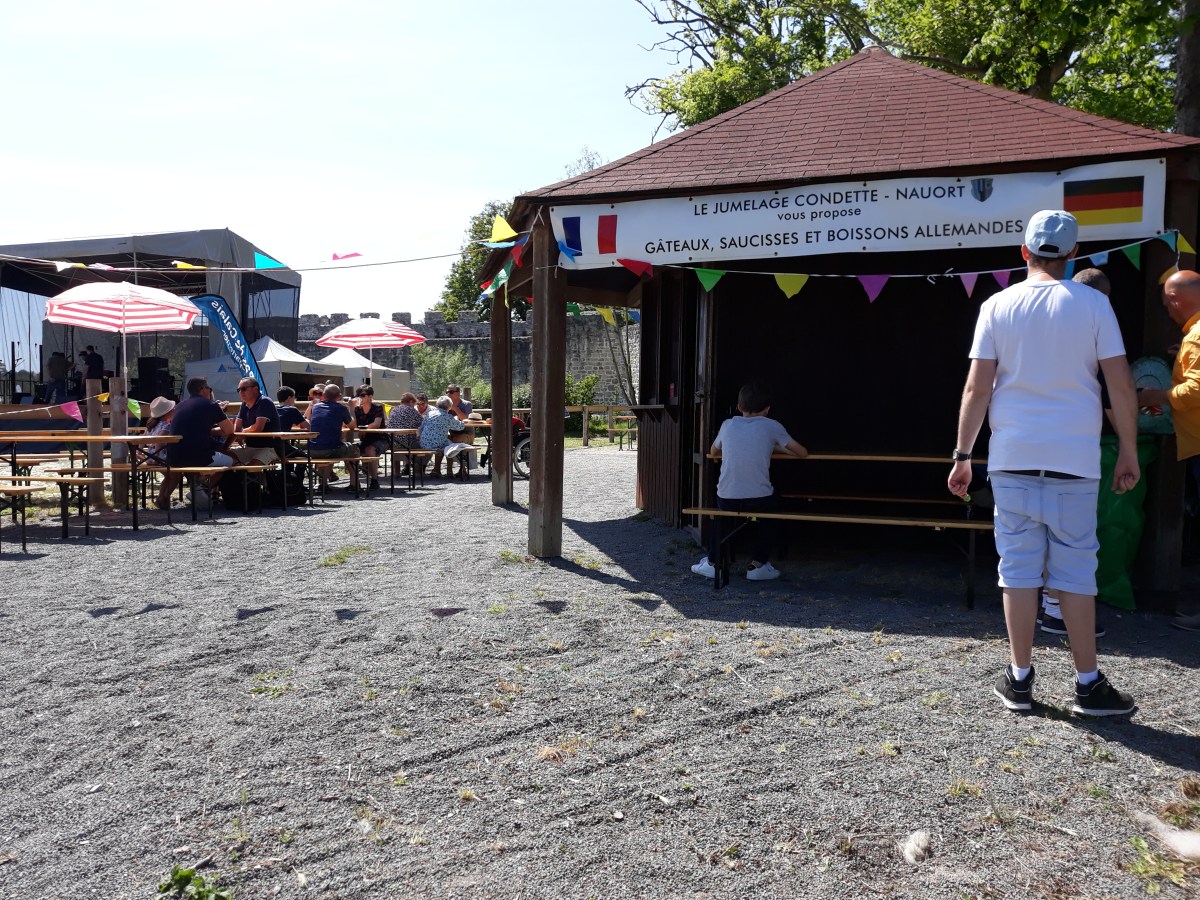 famille d'accueil , personne âgée , bécourt , pas de calais