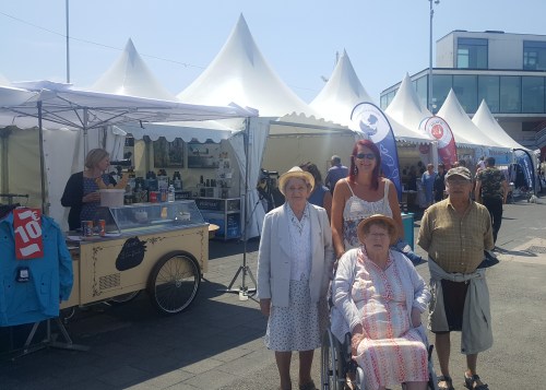 famille d'accueil , personne âgée , bécourt , pas de calais
