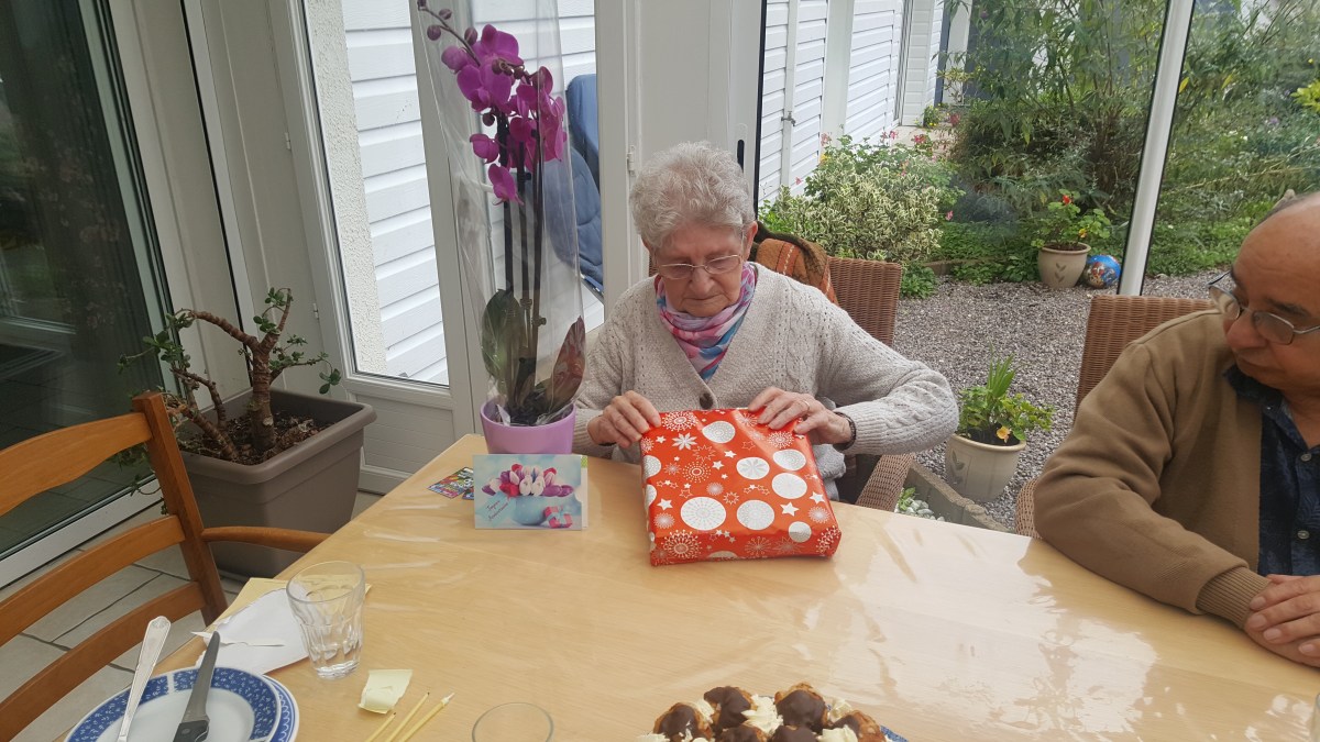 famille d'accueil , personnes âgées ; bécourt , pas de calais