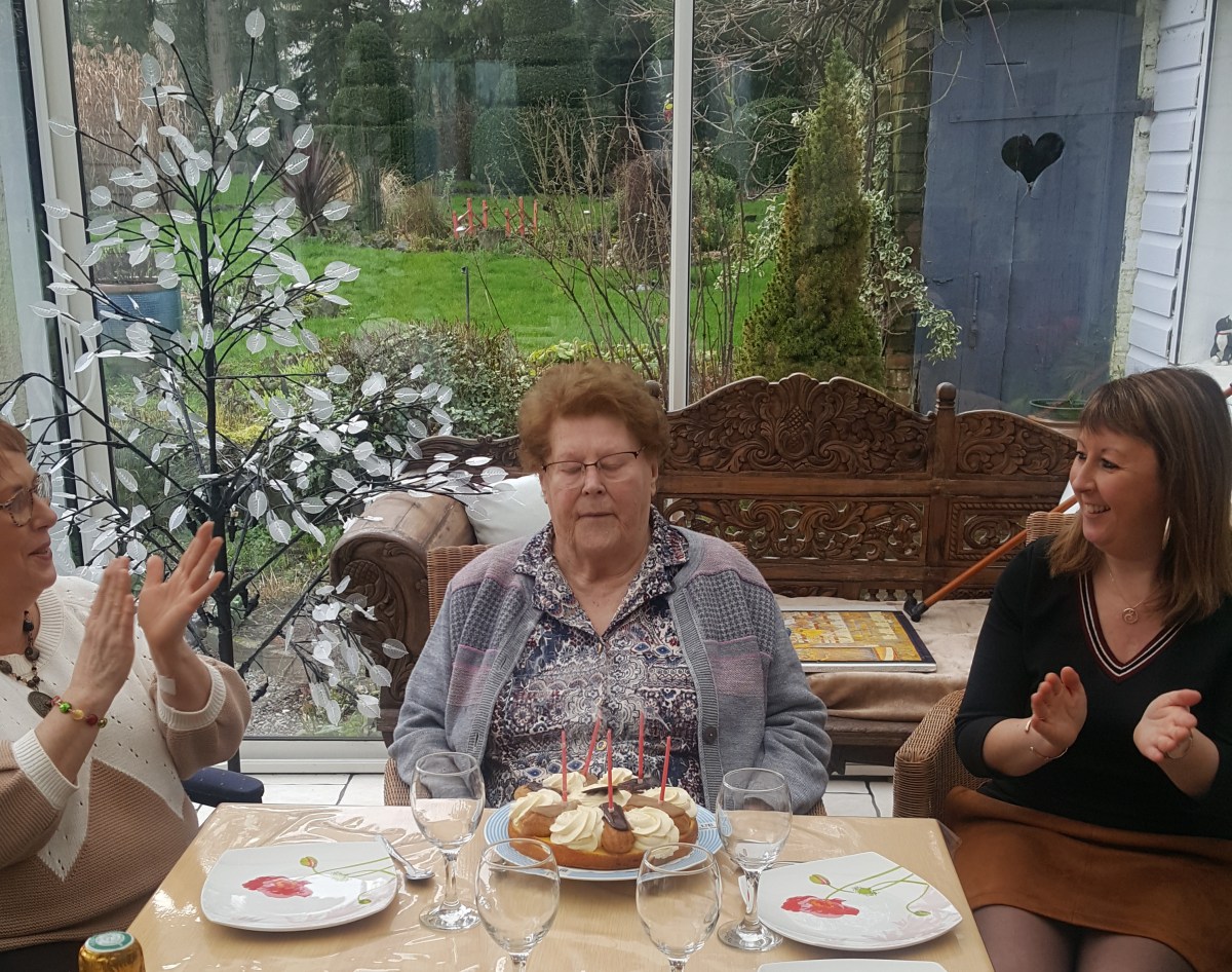 famille d'accueil , personnes âgées , bécourt , pas de calais