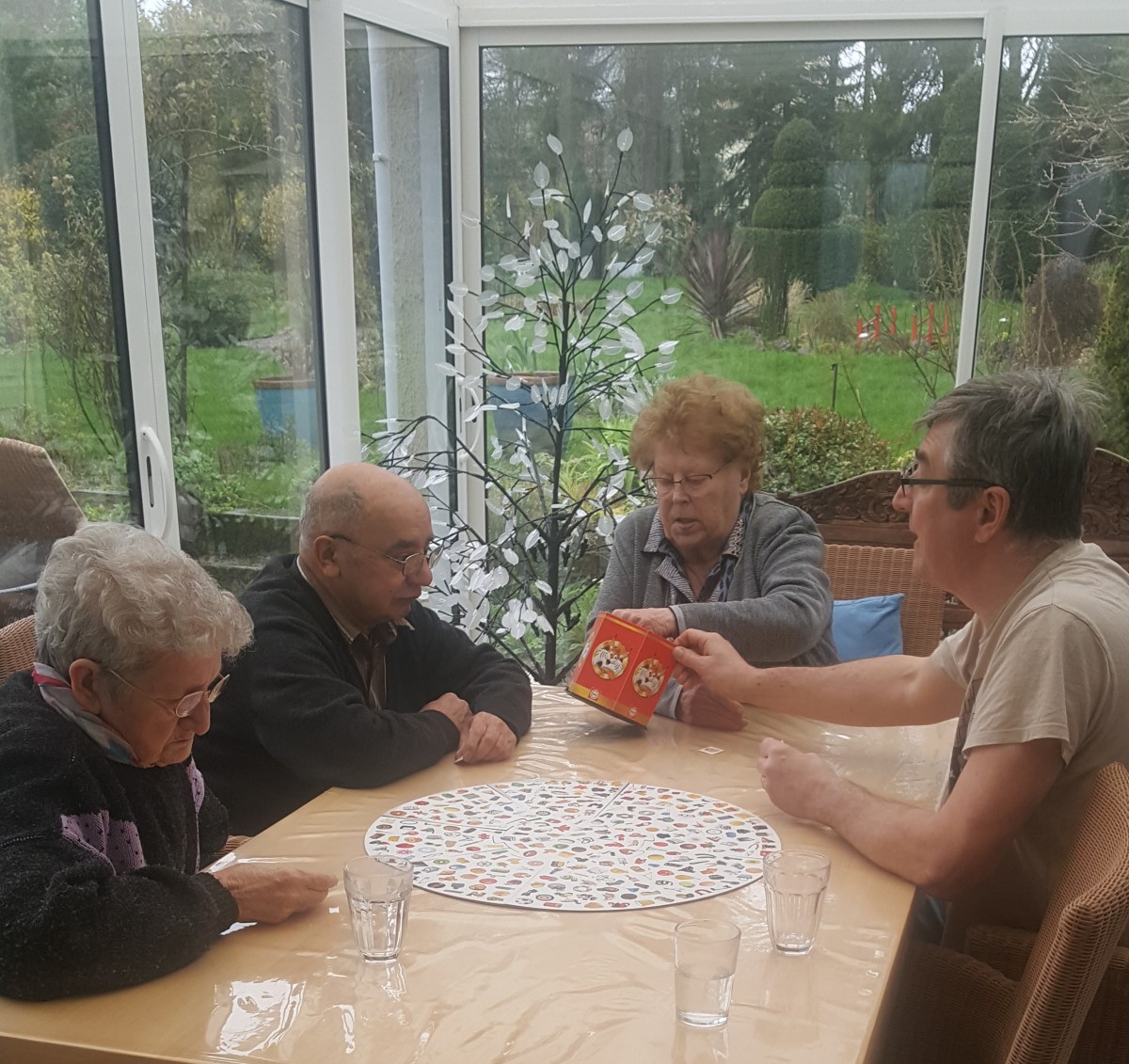 famile d'accueil , personnes âgées , bécourt , pas de calais