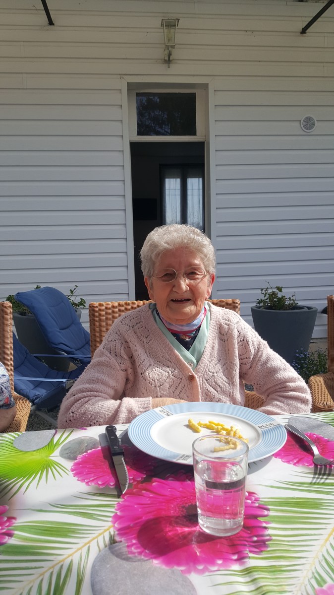 famille d'accueil , personnes âgées , bécourt , pas de calais