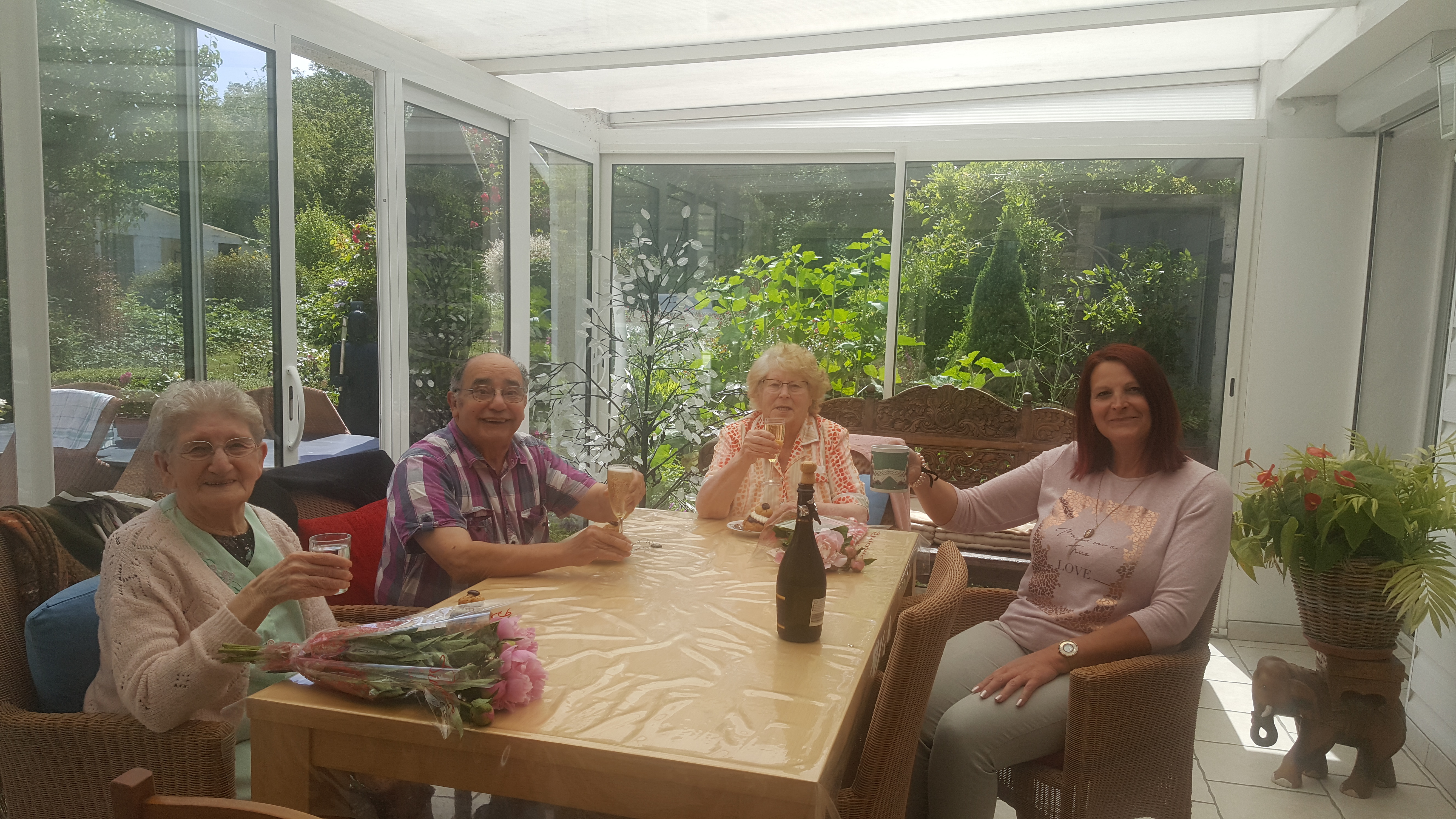 famille d'accueil , personnes âgées , bécourt , pas de calais