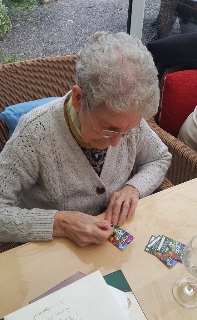 famille d'accueil , personnes âgées , bécourt , pas de calais